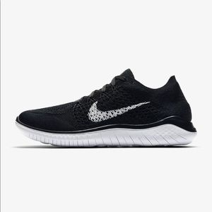 Women’s Nike Free RN Flyknit Size 8